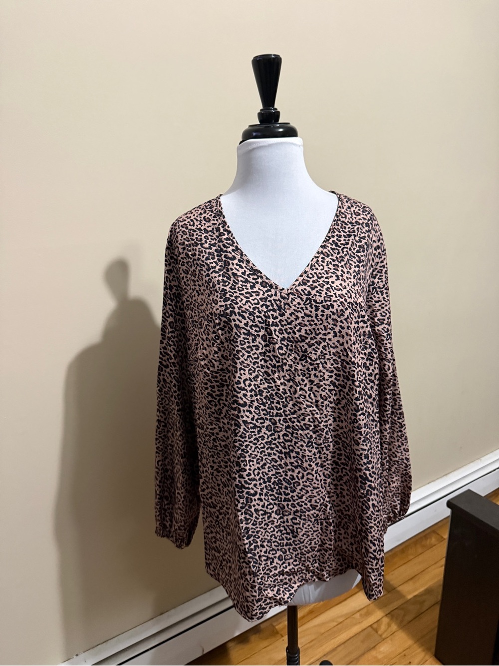 Emery Rose Lantern Sleeve Cheetah Print Blouse. New, with tags.
